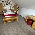Pension La Viorel Isaila