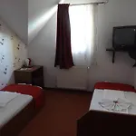 Pension La Viorel Isaila